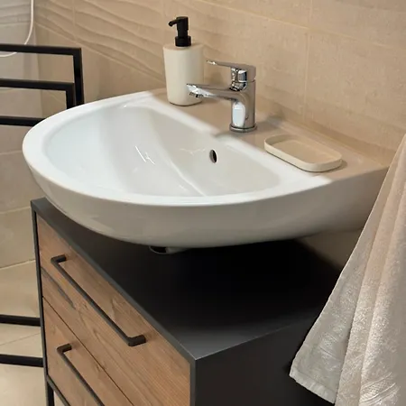 Apartment Laza Fotel