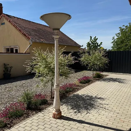 Laza Fotel Apartment Bekescsaba